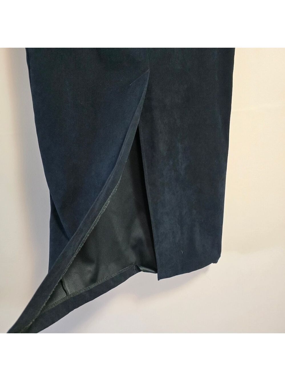 Vintage Streched Skirt with Brass Accent Color Dark Green Size 7/8 - Picture 3 of 6